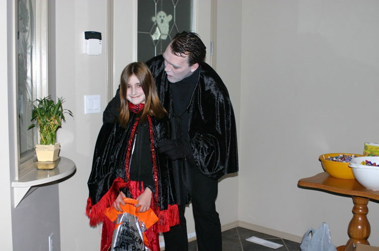 Halloween Costumes: Vampires