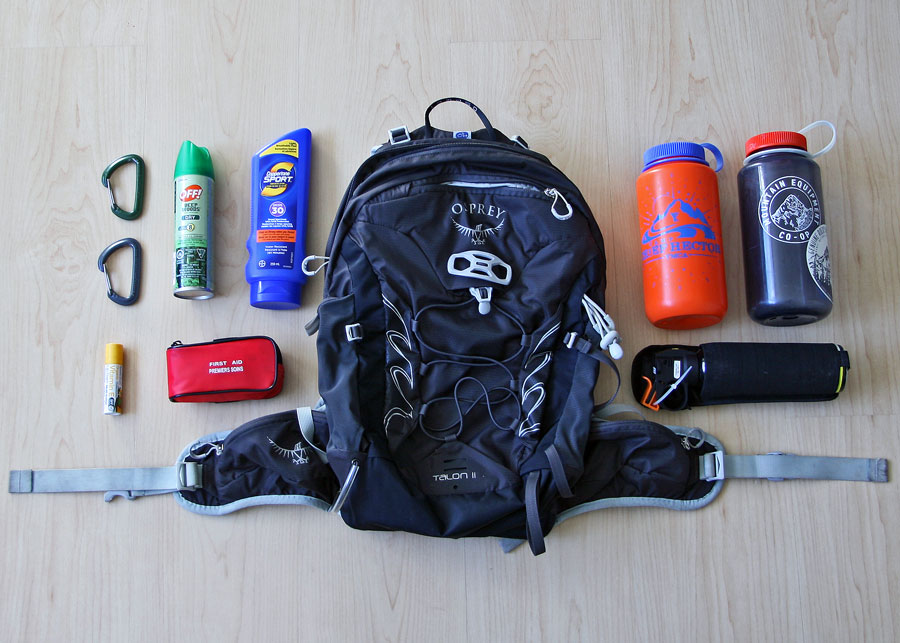 Basic gear to pack for a dayhike