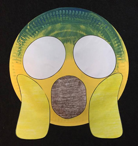 emoji paper plate craft: screaming