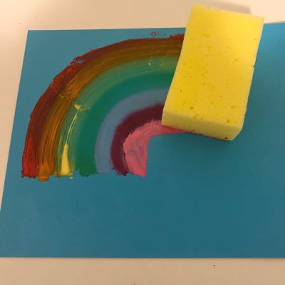 DIY Sponge Rainbow Painting